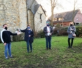 Die Schützengesellschaft Kirchhellen hat den Erlös aus dem Bierverkauf der Sonderedition des Schützenbiers bei Getränke Sondermann an St. Johannes in Kirchhellen vor Weihnachten 2020 übergeben