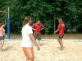 Pritschen und Baggern im Sand