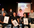 Die Preisträger mit Volksbank-Vorstand Martin Wissing, Benjamin Eisenberg und Roberto Giavarra.