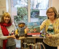 Dietlinde Kamp-Kalus (l.) und Gabriele Kühlkamp präsentieren ihr neues Buch.