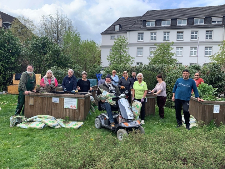 Hochbeetgarten am Jovyplatz verbindet Menschen