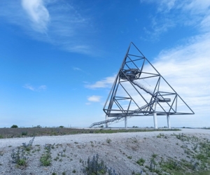 Das Tetraeder muss über Ostern wegen der Kontaktsperrungen geschlossen bleiben.
