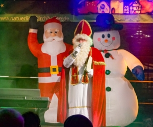 BILDERSTRECKE - Gemütliches Beisammensein auf dem Wintertreff
