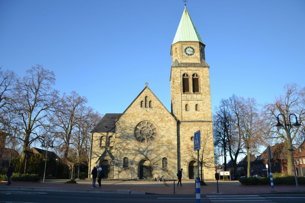 Gottesdienste zu Ostern 2021 in der katholischen Kirche St. Johannes der Täufer in Kirchhellen.