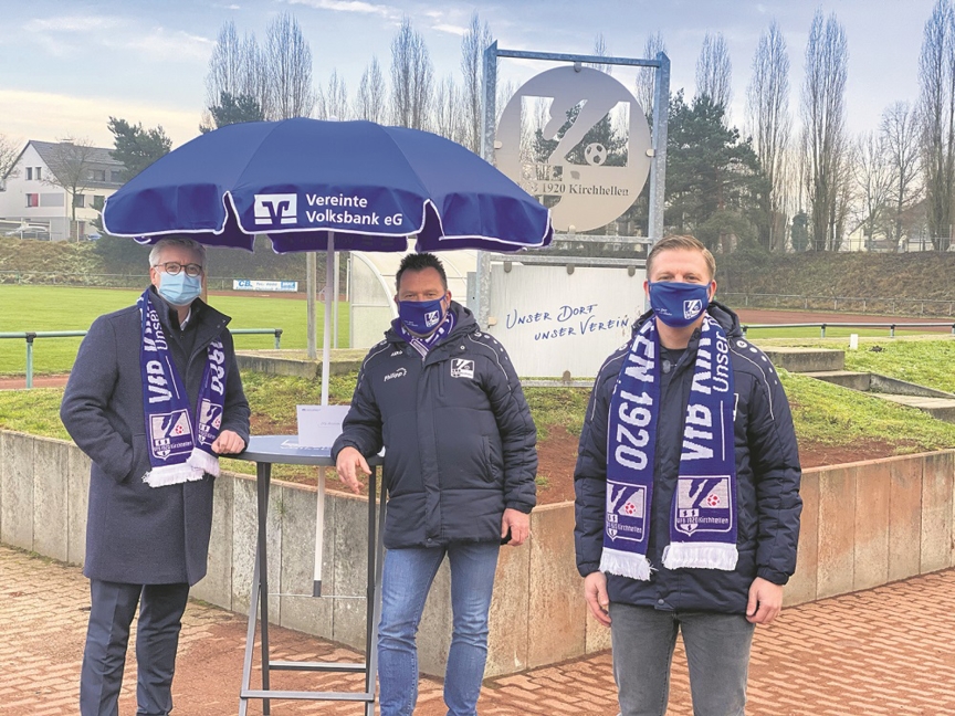 Die Vereinte Volksbank Bottrop, Dorsten, Kirchhellen hat 79.000 Euro an die Sportvereine aus der Region übergeben.