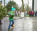 Wöller Weihnachtsbaumweitwurf: Grafenwald wirft wieder Weihnachtsbäume