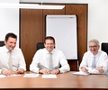 Volksbankvorstand Johannes Becker, Martin Wissing und Ingo Hinzmann.