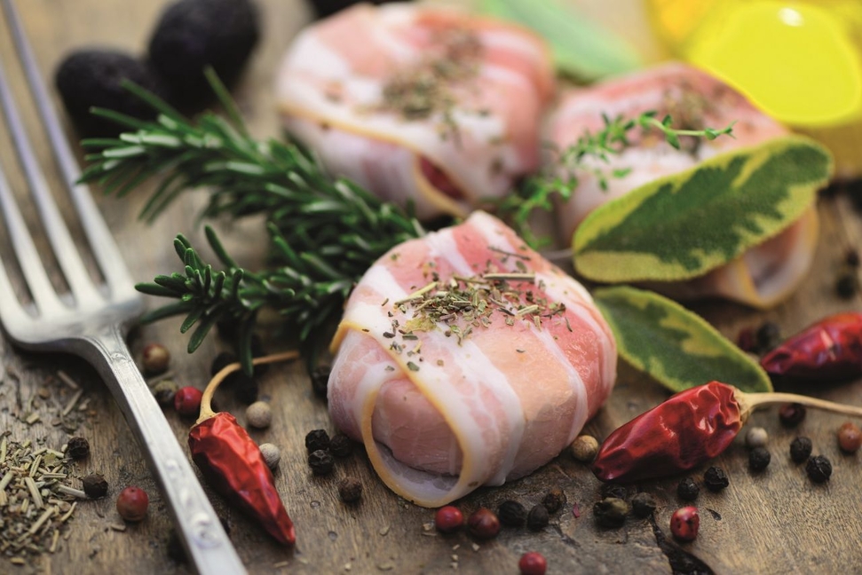 Rezept für leckeren Salat mit Ziegenkäse und Speck