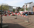 Bauzaun in der Dorfmitte: Ergebnisse des Testlaufes werden ausgewertet