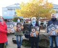Der Verein Philipp Neri aus Kirchhellen stellt seinen diesjährigen Adventskalender mit vielen Gutscheinen ortsansässiger Unternehmen vor.