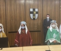 Die Sternsinger 2021 haben Bürgermeister Tobias Stockhoff im Rathaus Dorsten besucht und den Segen erteilt.